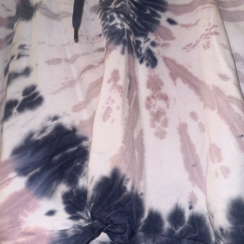 C&C California Lavender Tie-Dye Hoodie - Picture 5 of 7